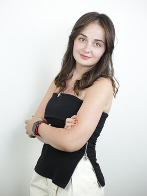 ANI JIKHVASHVILI-web